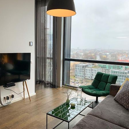 Orange Apartments Tower & Free Parking Tallinn Bagian luar foto