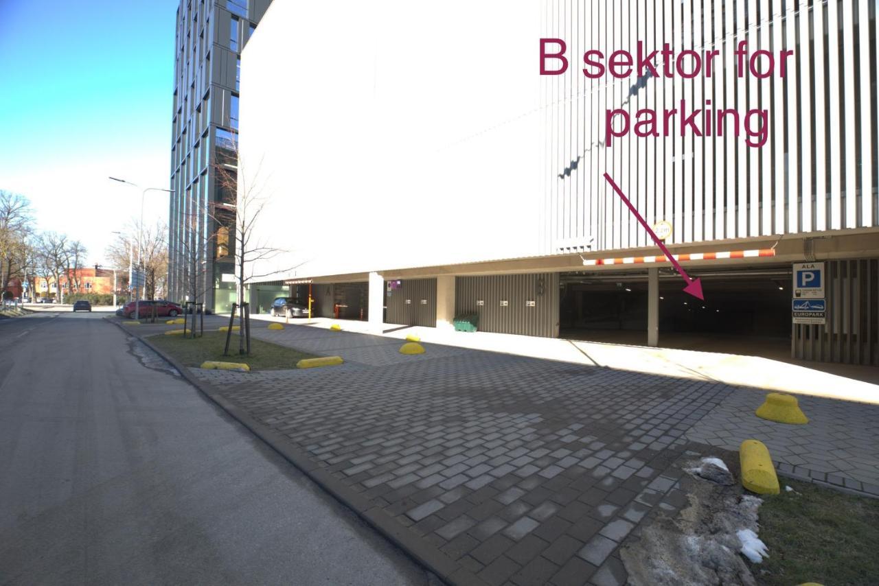 Orange Apartments Tower & Free Parking Tallinn Bagian luar foto